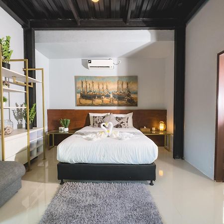 Villa Habibi Uluwatu Екстериор снимка
